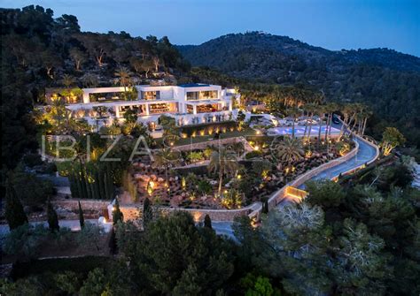 Villa Chloe (monthly rental) – Ibiza Selected – Luxury Villa Rentals